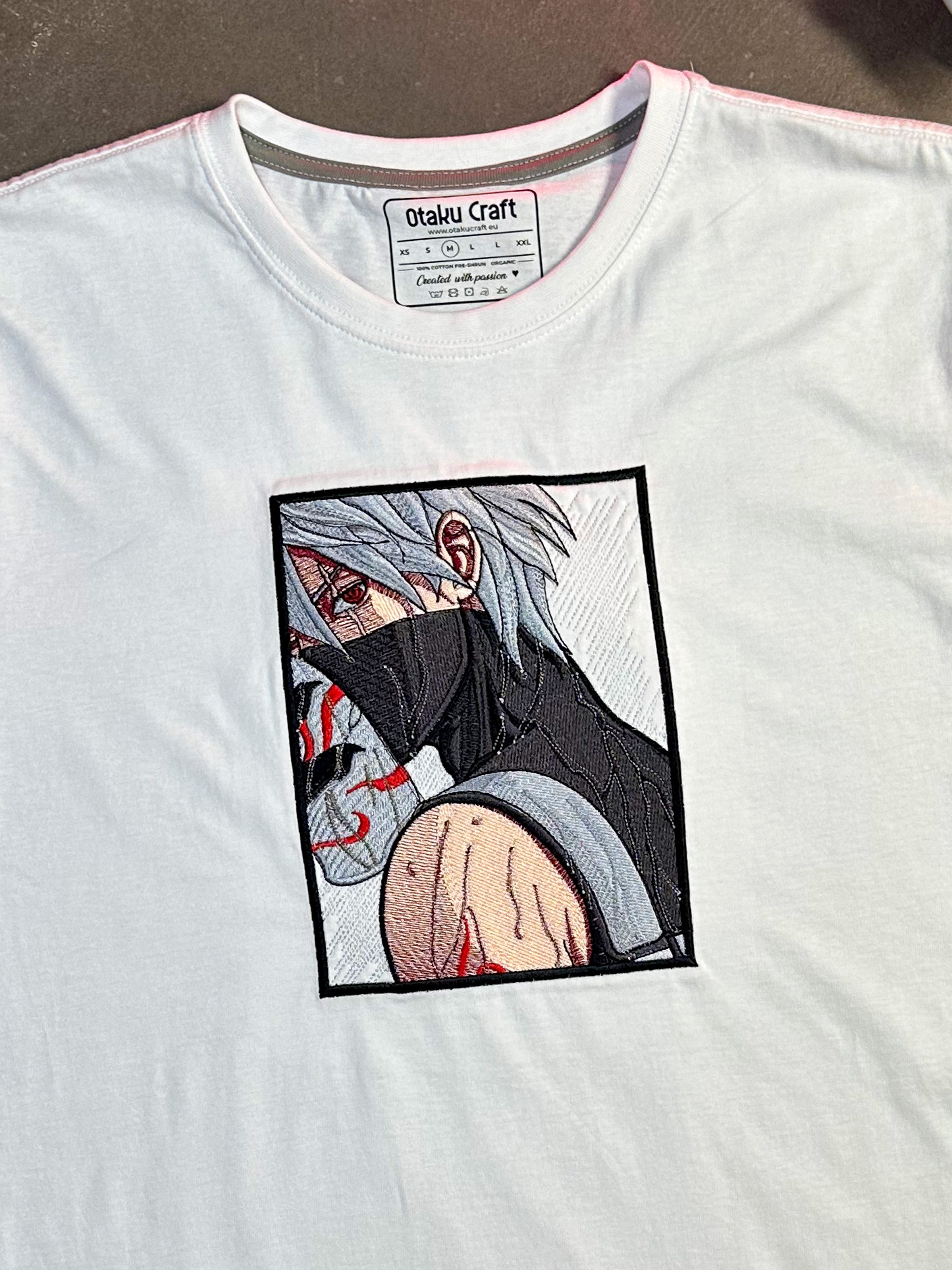 Maglietta Ricamata Kakashi Sharingan + Stampa