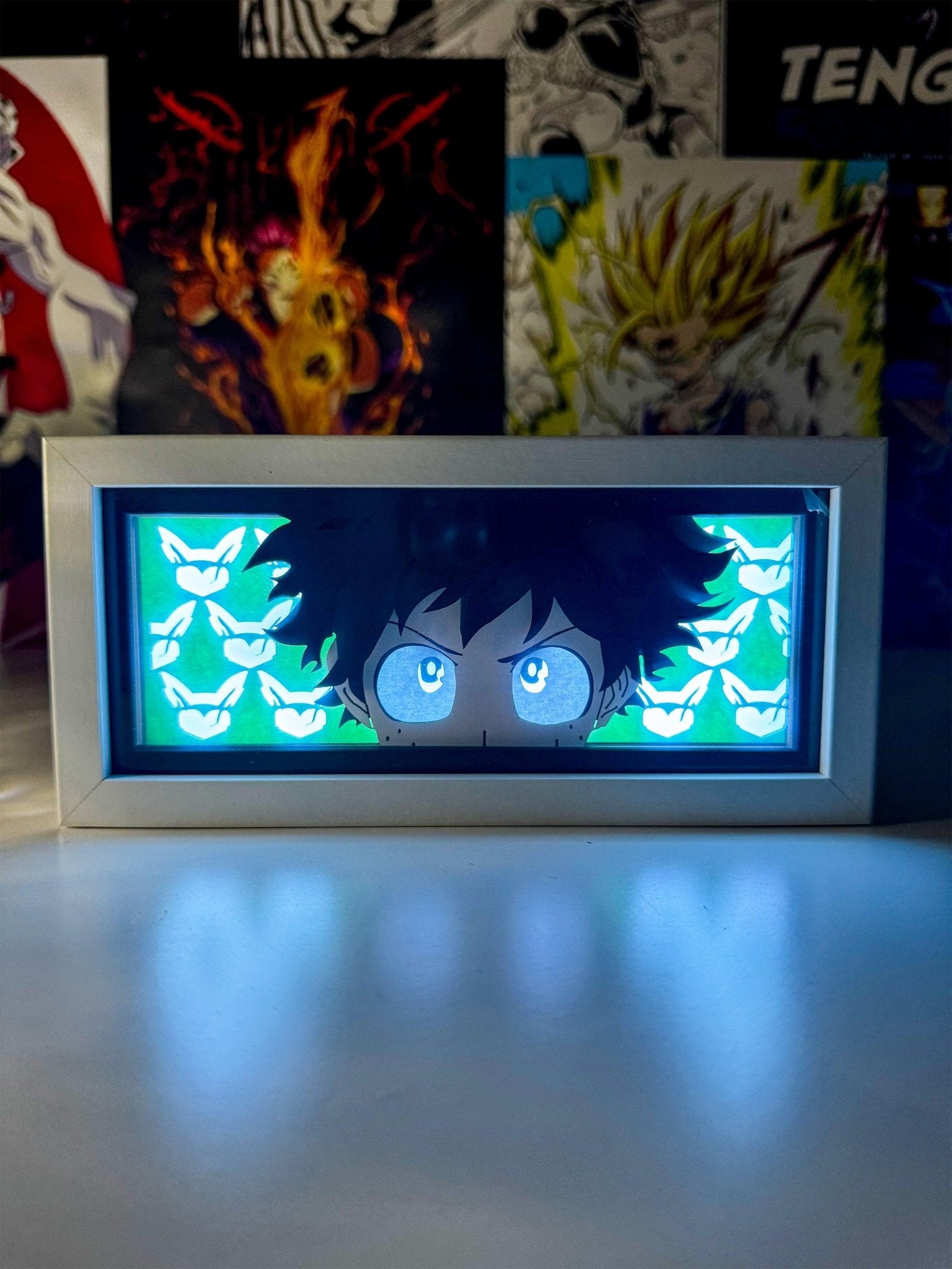 Light box anime con Deku di My Hero Academia, sfondo verde, decorazione da scrivania