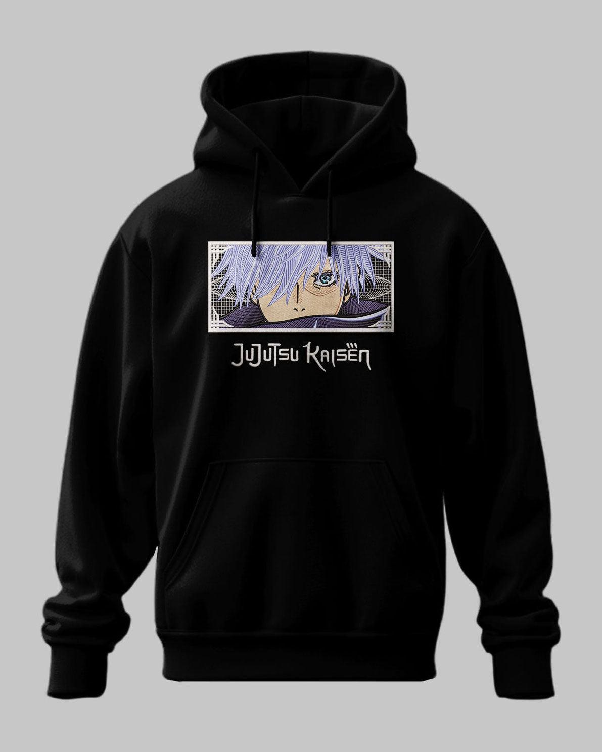 Felpa nera con ricamo di Gojo Satoru e logo Jujutsu Kaisen, stile anime giapponese.