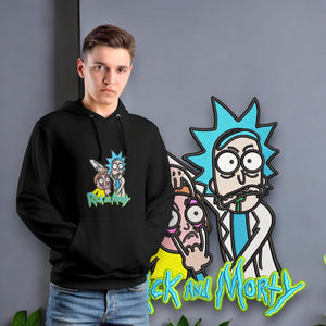 Felpa nera con cappuccio Rick and Morty, stampa colorata personaggi anime, modello uomo.