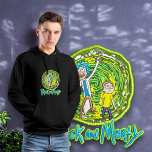 Felpa nera Rick and Morty ricamata, con personaggi e portale, indossata da ragazzo