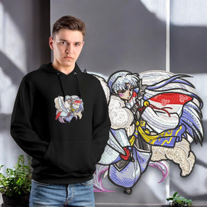 Felpa nera con ricamo Sesshomaru di Inuyasha, indossata da ragazzo, fondo moderno.