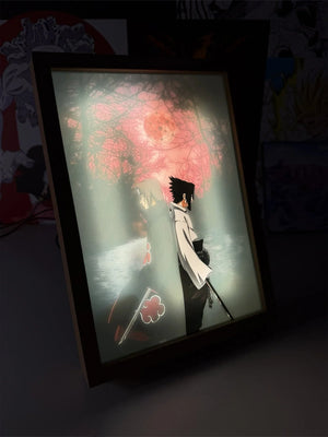 Lampada LED con arte anime, due personaggi schiena contro schiena, atmosfera mistica Naruto