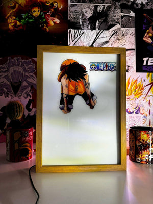 Lampada led decorativa con artwork di Ace di One Piece in cornice di legno, stile anime
