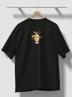 Maglietta nera anime con ricamo Luffy e cappello di paglia, stile One Piece.