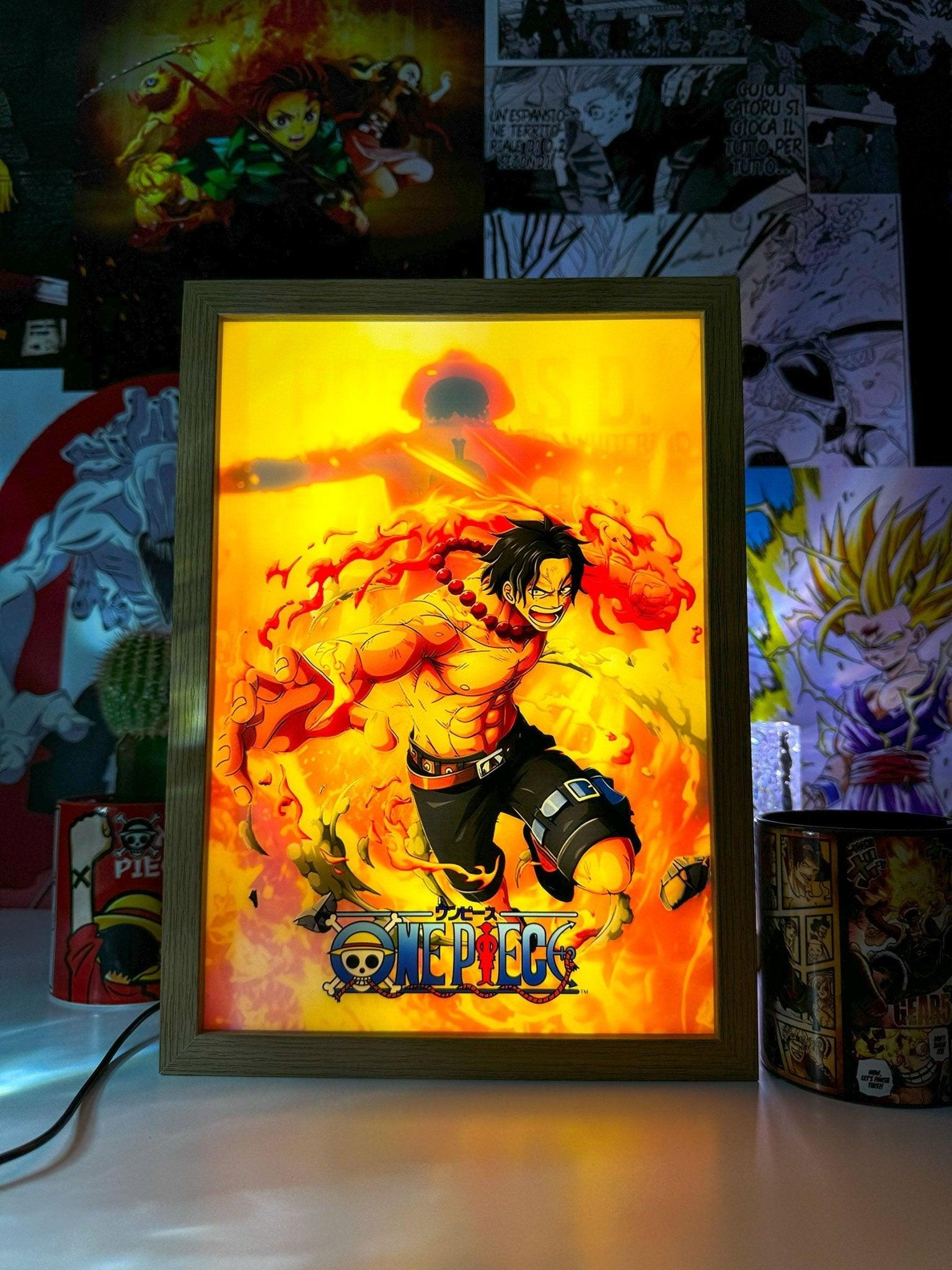 Lampada led dipinta con Portgas D. Ace di One Piece tra fiamme vivaci, arte anime.