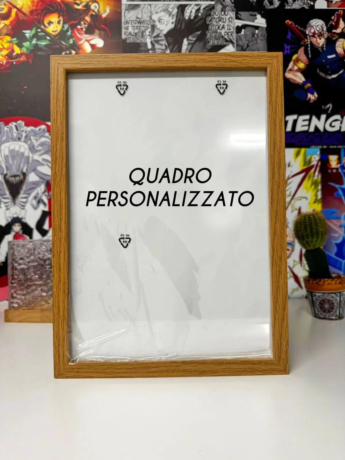 Quadro personalizzato con cornice in legno, sfondo manga anime, arredo otaku