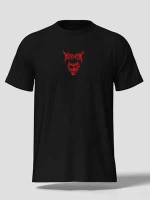 T-shirt nera anime Berserk con stampa rossa di Guts sul petto, stile minimal.