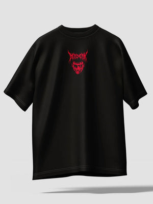 T-shirt nera anime Berserk con stampa rossa di Guts e logo stile manga sul petto