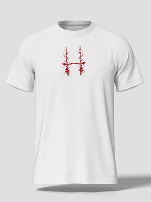 T-shirt bianca anime con simbolo rosso ispirato a Jujutsu Kaisen, stile streetwear