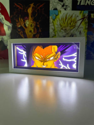 Lampada LED decorativa Vegeta anime Dragon Ball, sfondo viola e fulmini
