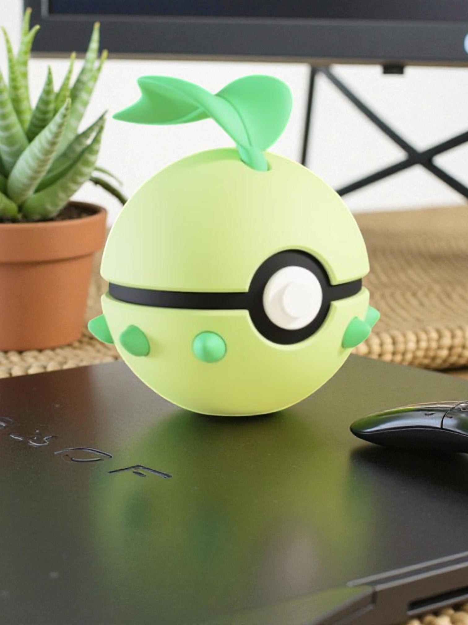 Pokéball Chikorita #152 – Con Opzione Base Magnetica Numerata