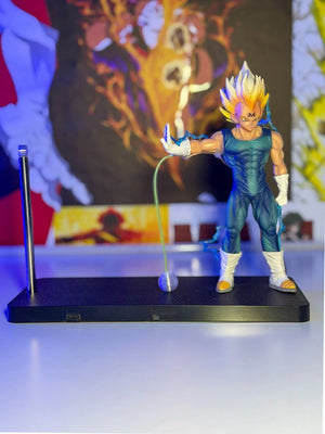 Lampada LED con action figure Vegeta Majin, effetto luminoso, decorazione anime Dragon Ball.