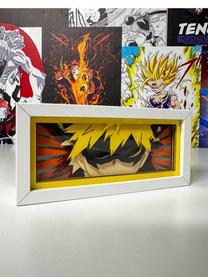 Lampada LED con personaggio anime dai capelli biondi in cornice bianca, stile My Hero Academia.