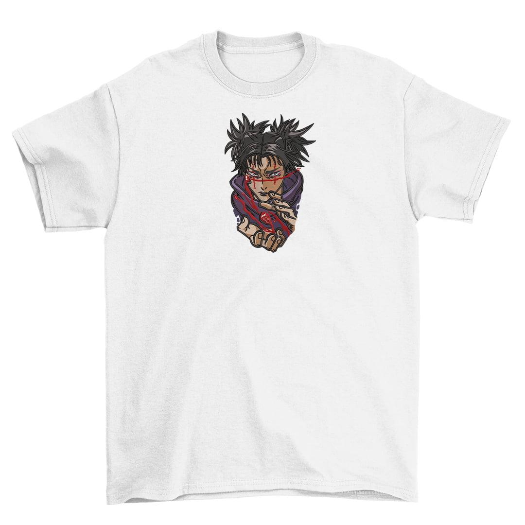 T-shirt bianca anime con personaggio ricamato in stile Jujutsu Kaisen al centro, dettagli rossi e neri.