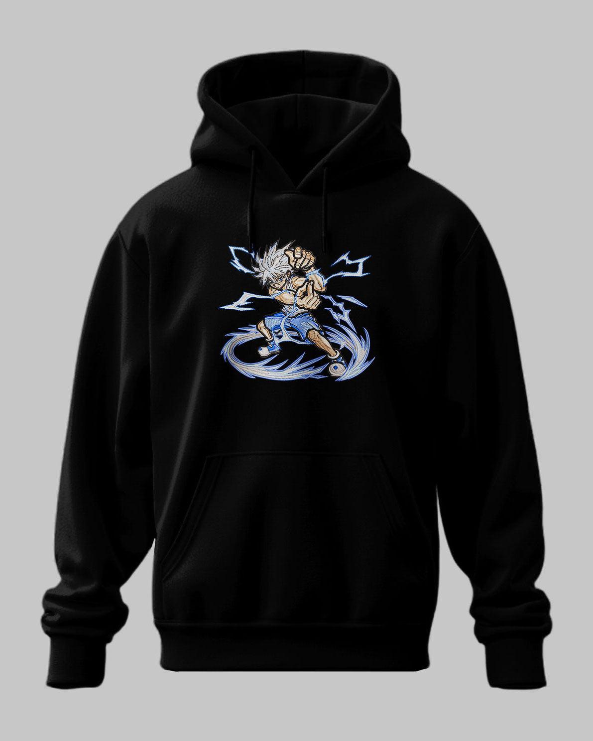 Felpa nera con stampa Killua Zoldyck Hunter x Hunter in posa d'attacco e fulmini blu.