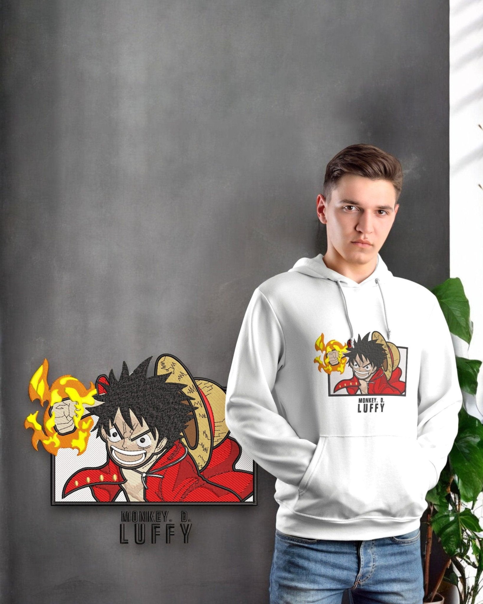 Felpa bianca con stampa ricamata di Luffy One Piece con fuoco, indossata da ragazzo