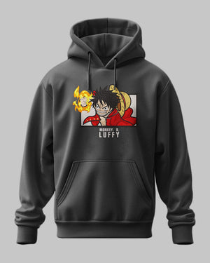 Felpa nera con cappuccio, ricamo Monkey D. Luffy One Piece, stile anime giapponese.