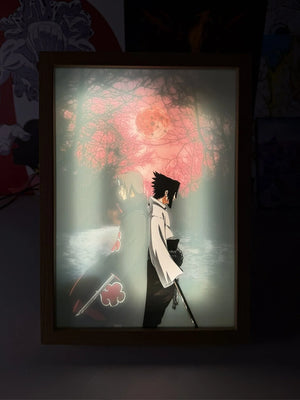 Lampada LED con Itachi e Sasuke di Naruto, sfondo rosso con simbolo Sharingan