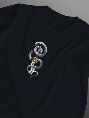 Maglietta nera con ricamo di serpente bianco e katana ispirata anime Demon Slayer