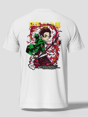 Maglietta bianca anime con stampa di Tanjiro Kamado Demon Slayer, effetti fuoco e acqua.