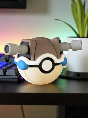 Pokeball Blastoise decorativa con base magnetica, design anime, su scrivania moderna