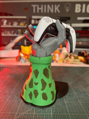 Supporto per controller a forma di mano di Cell di Dragon Ball Z, base verde, con joypad PS5