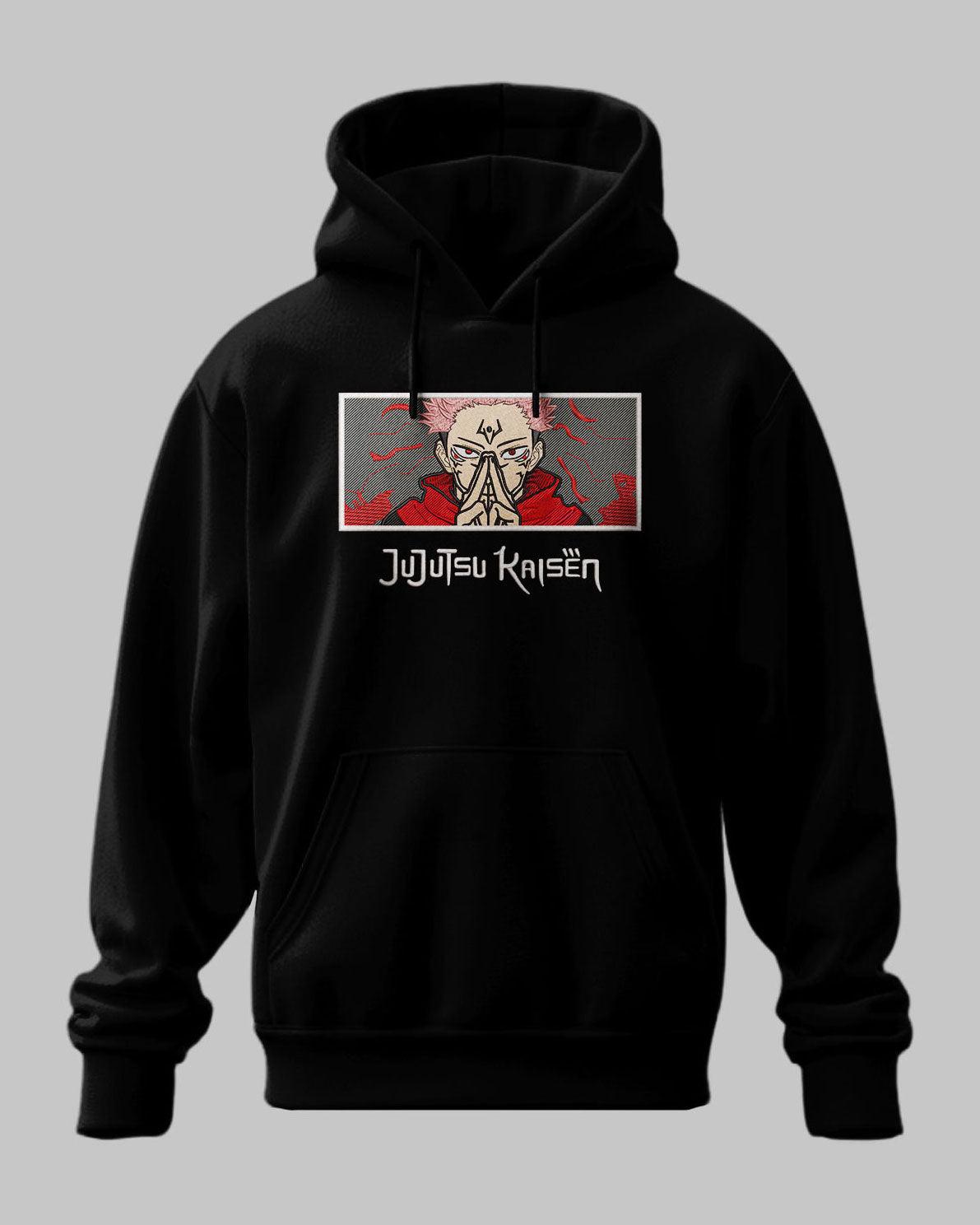 Felpa nera con ricamo Sukuna di Jujutsu Kaisen, dettagli anime, look streetwear.