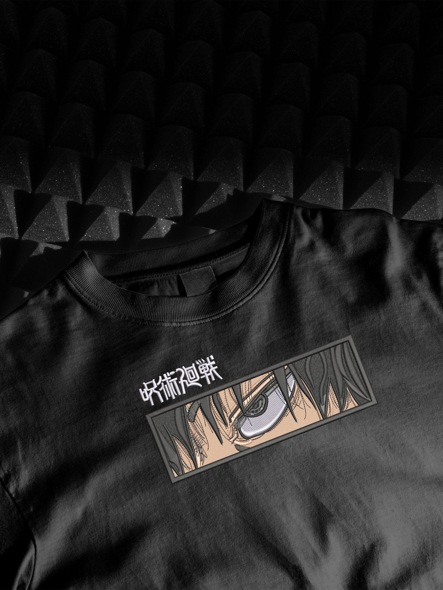 Toji “Awakened Eye” – T-Shirt Ricamo Premium - Otaku Craft
