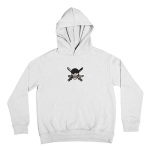Felpa bianca con cappuccio, ricamo ispirato a Zoro di One Piece con tre spade incrociate.